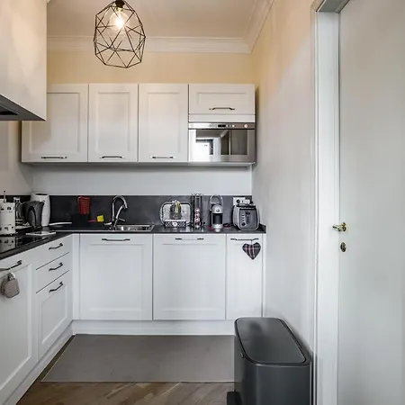 & Modern Apt W/ Netflix-amazon Prime *